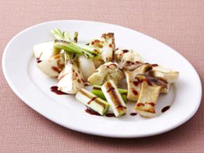 白い焼き野菜のバルサミコソースがけ 白い焼き野菜のバルサミコソースがけ