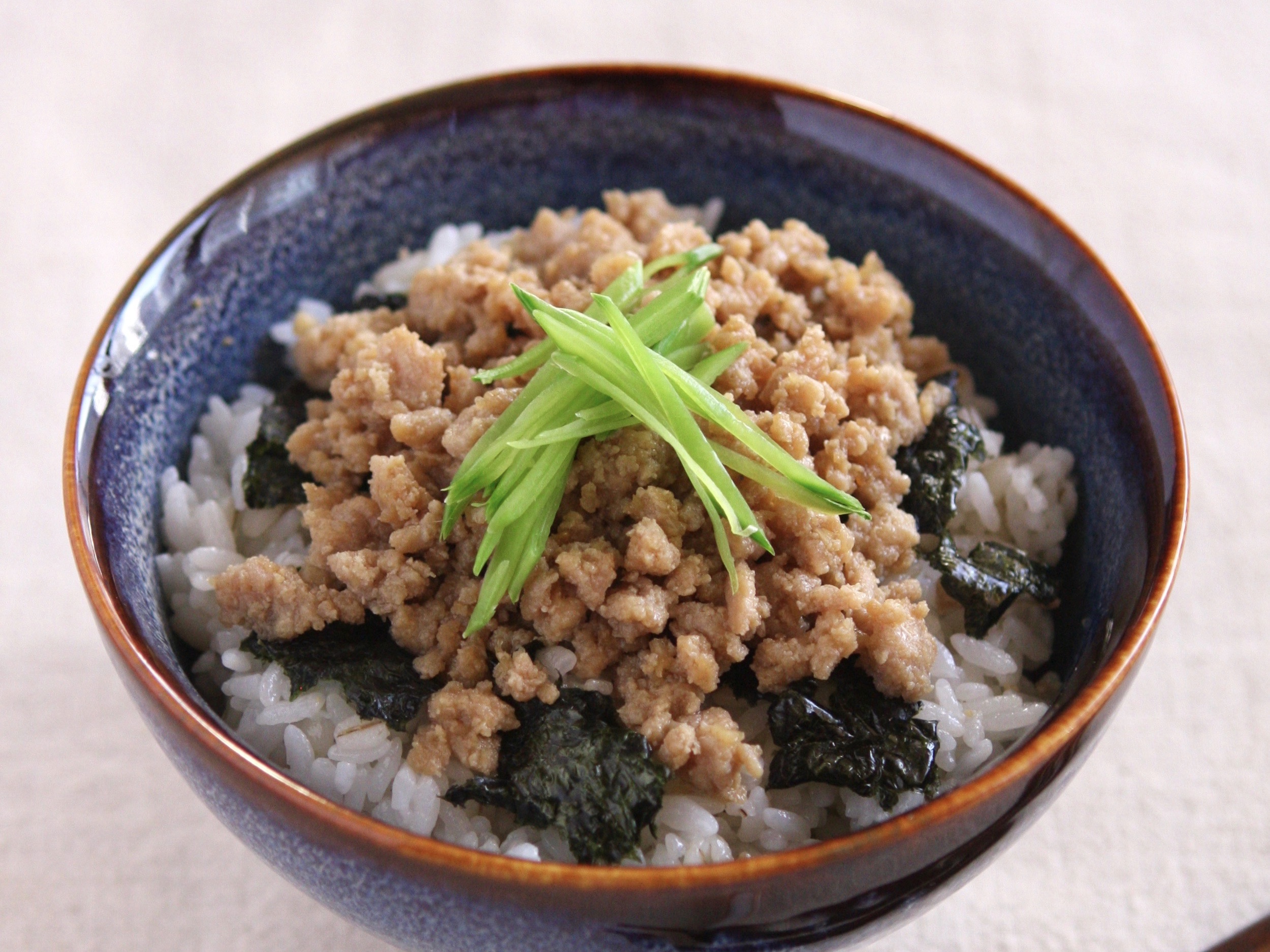 鶏そぼろ丼